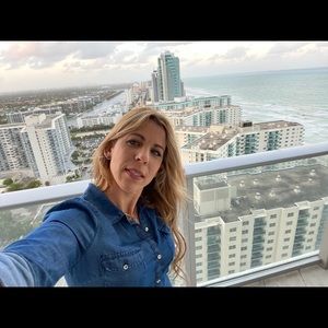 Meet your Posher, Altinay